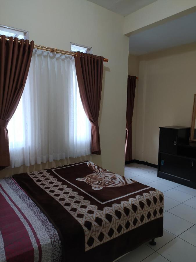 Villa Beverly Lembang Ngoại thất bức ảnh